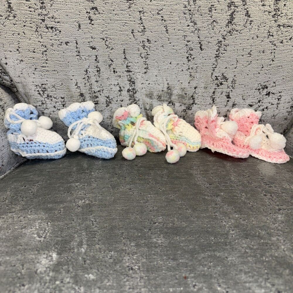 Handmade Knitted Baby Booties 3 Pairs Pink Blue Rainbow Pompom Tie Stretch Vntg